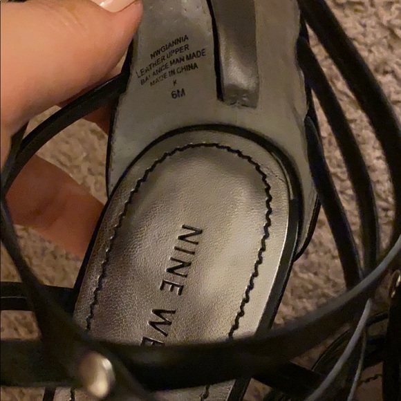 NINE WEST HEELS - Size 6 - Picture 6 of 8